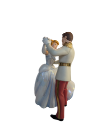 WDCC - Cinderella "So This Is Love" - Contents Verified New Condition