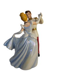 WDCC - Cinderella "So This Is Love" - Contents Verified New Condition