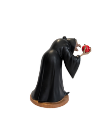 WDCC - Snow White and the Seven Dwarfs Witch "Take the apple, dearie." - Contents Verified New Condition