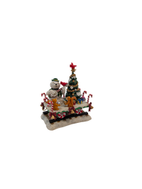 Hamilton Christmas Town Express "Let The Season Sparkle With Silver & Gold" - Rudolph the Red Nosed Reindeer