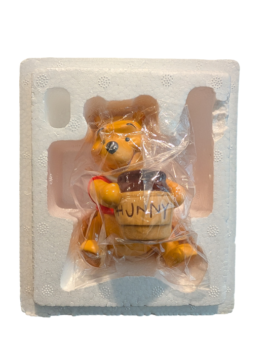 Winnie the Pooh and the Honey Tree "Time for Something Sweet" 1996 Membership Sculpture & Cloisonne Pin