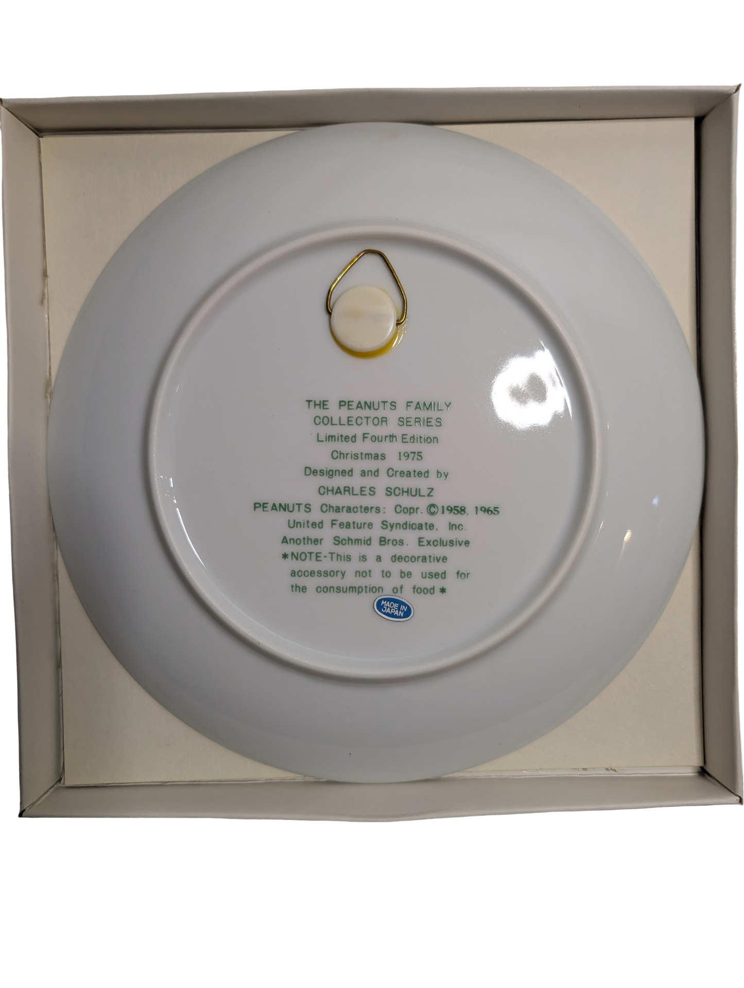 Charles Schultz PEANUTS 1975 Christmas Plate Limited Edition - Fourth in a Series
