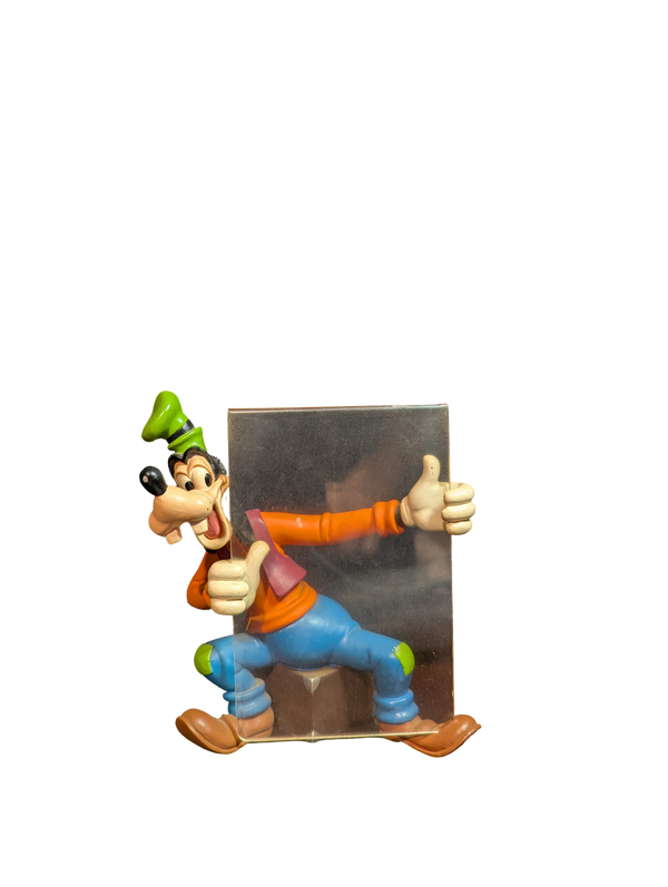 Disney Store Originals Goofy "Hitchhiking" Figurine